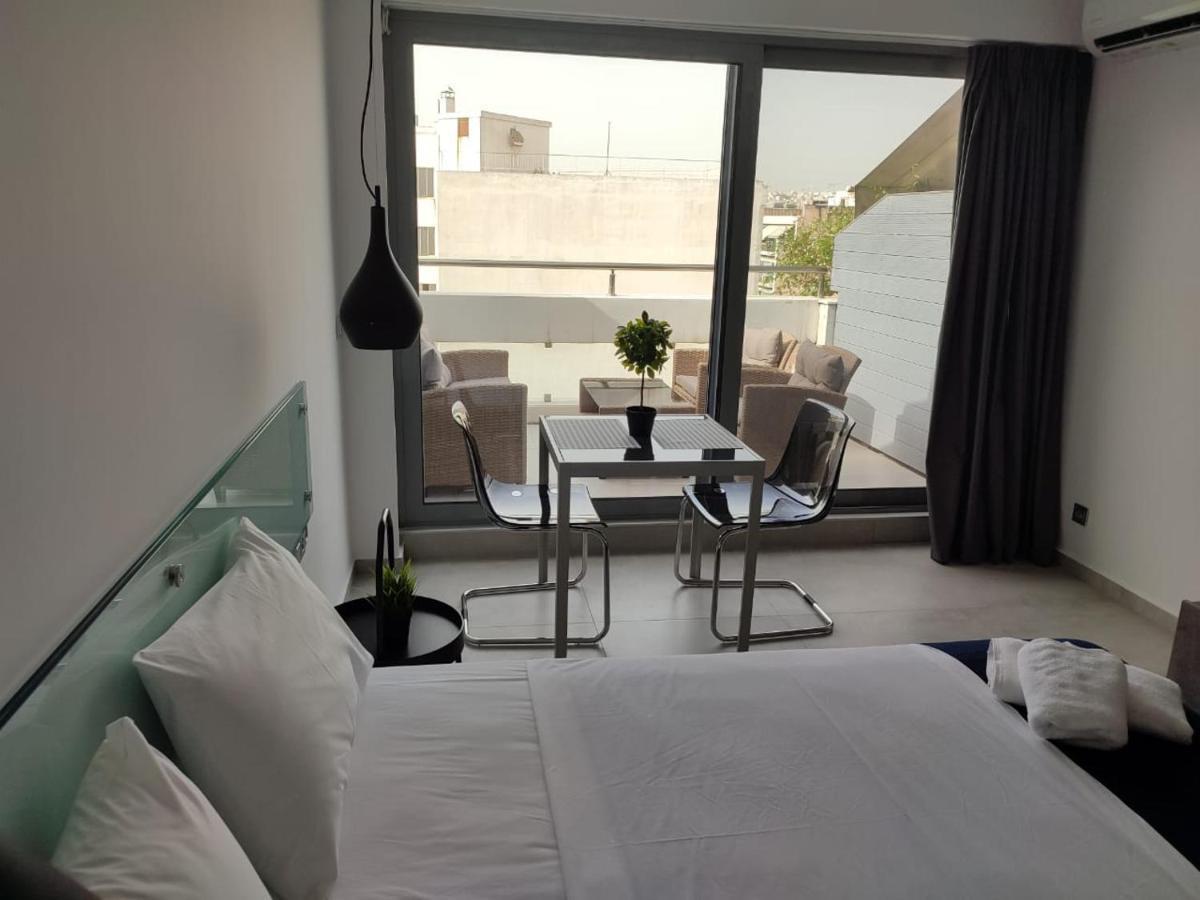 Amazing Apartments @ Aiolou Str. أثينا المظهر الخارجي الصورة