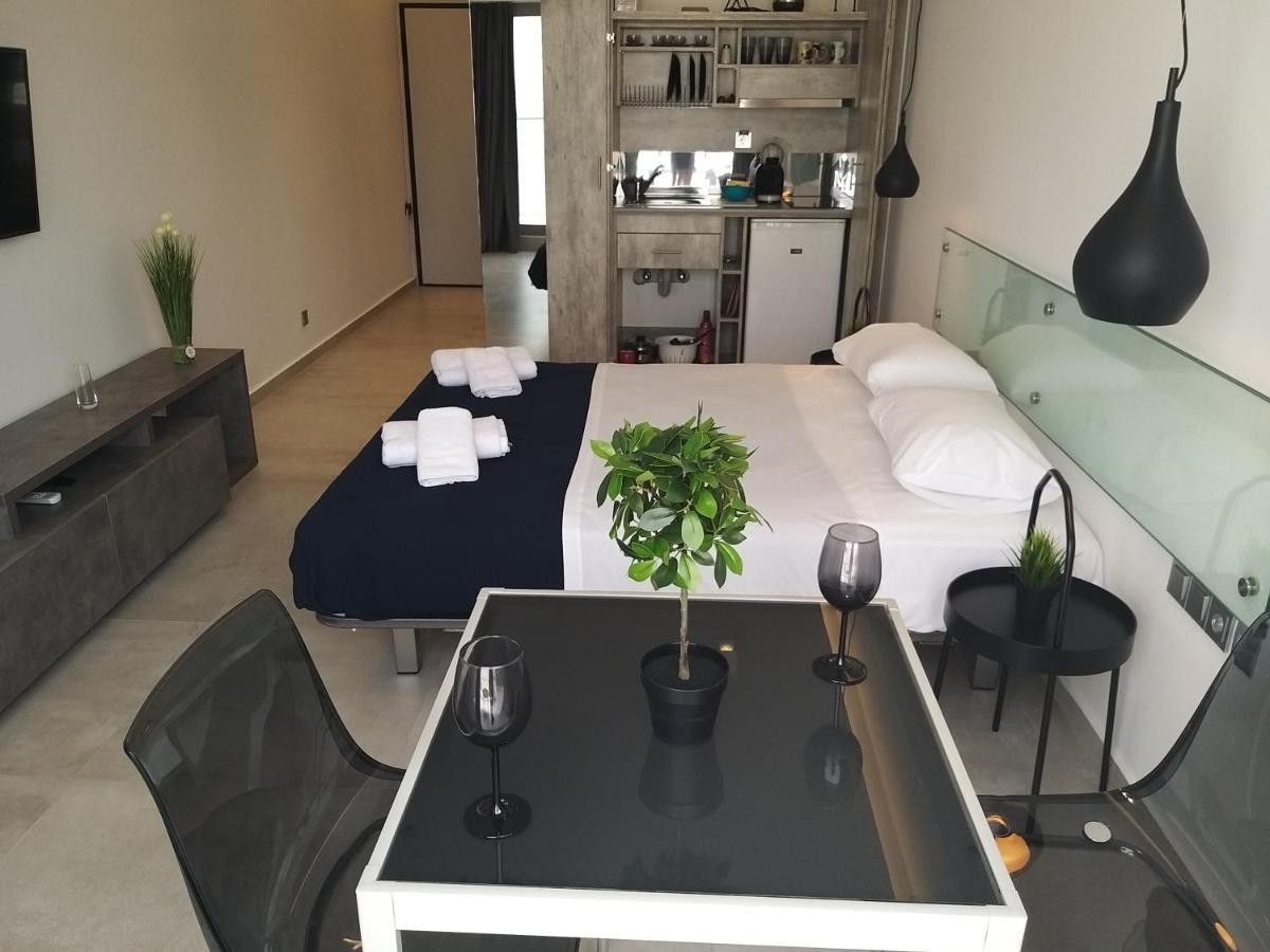 Amazing Apartments @ Aiolou Str. أثينا المظهر الخارجي الصورة