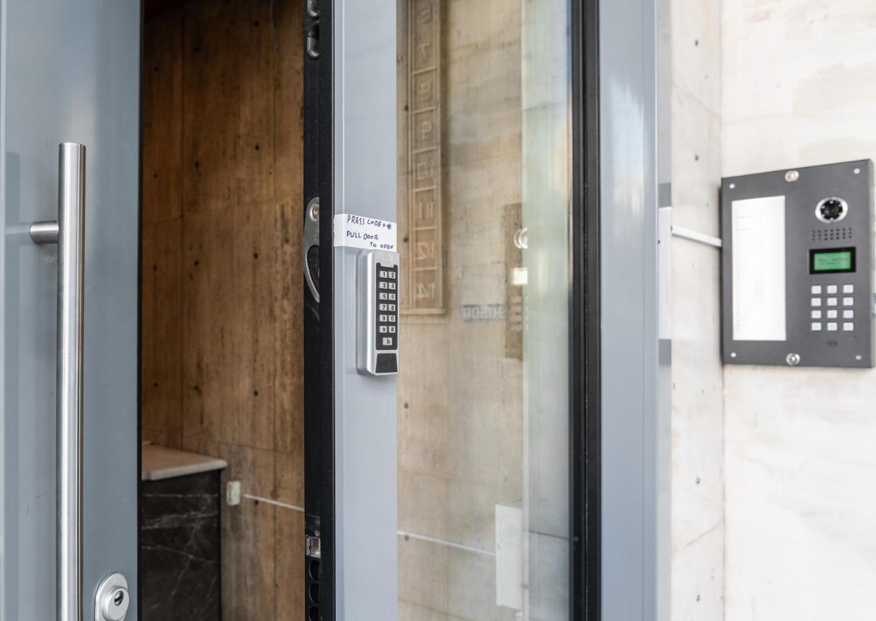 Amazing Apartments @ Aiolou Str. أثينا المظهر الخارجي الصورة
